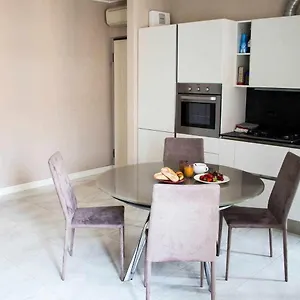 Trilocale In Pieno Centro Lt0244 Appartamento Alassio