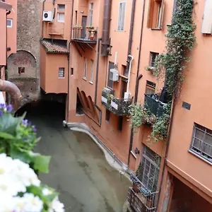 Little Over The Canal Appartamento Bologna