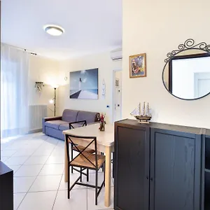 We - Sole Mare, Appartamento Riccione